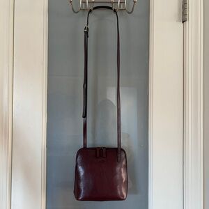 GENUINE LEATHER Katana Paris Bag in deep purple/burgundy